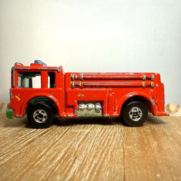 Hot Wheels Emergency Lot- 2 Fire Eater Fire Trucks, Police Car, Fire Chief Sedan - Picture 4 of 14